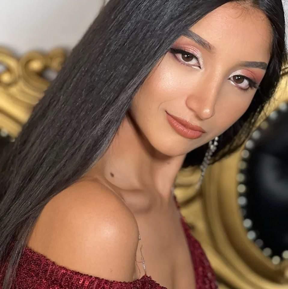 Shivani Roxana - Miss Peru